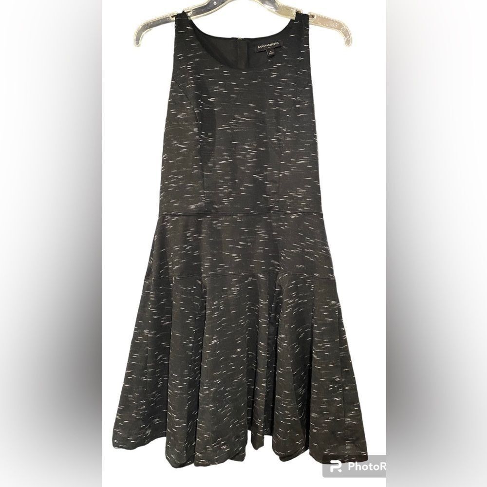 Banana Republic Fit and Flare Dress 👗
